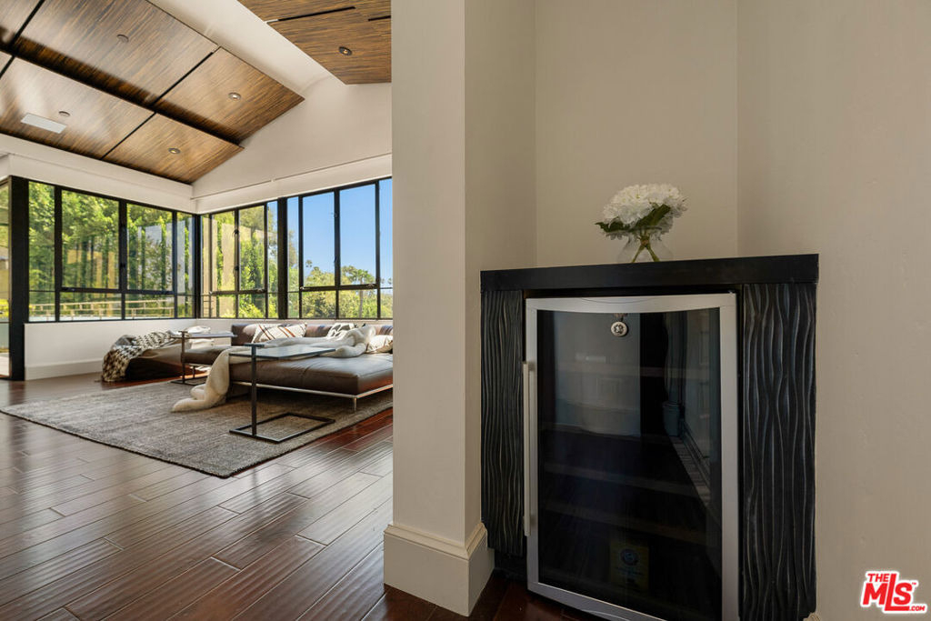 7801 Hillside Avenue - Photo 36