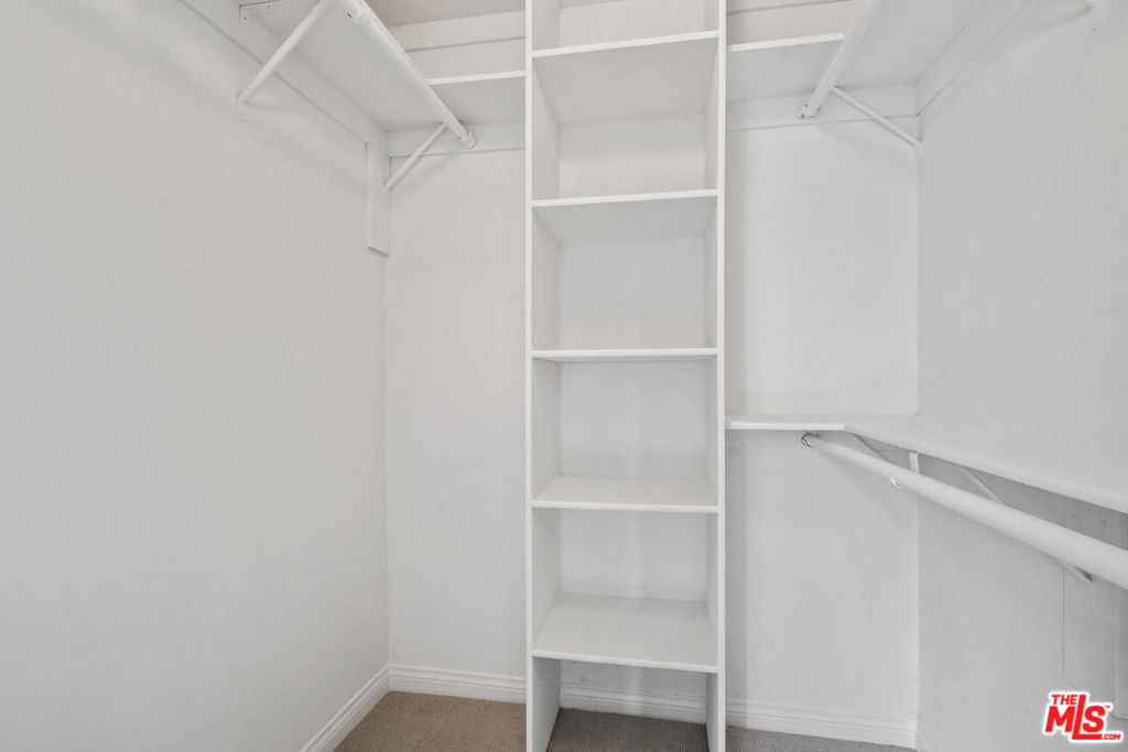 1325 Arizona Avenue - Photo 45