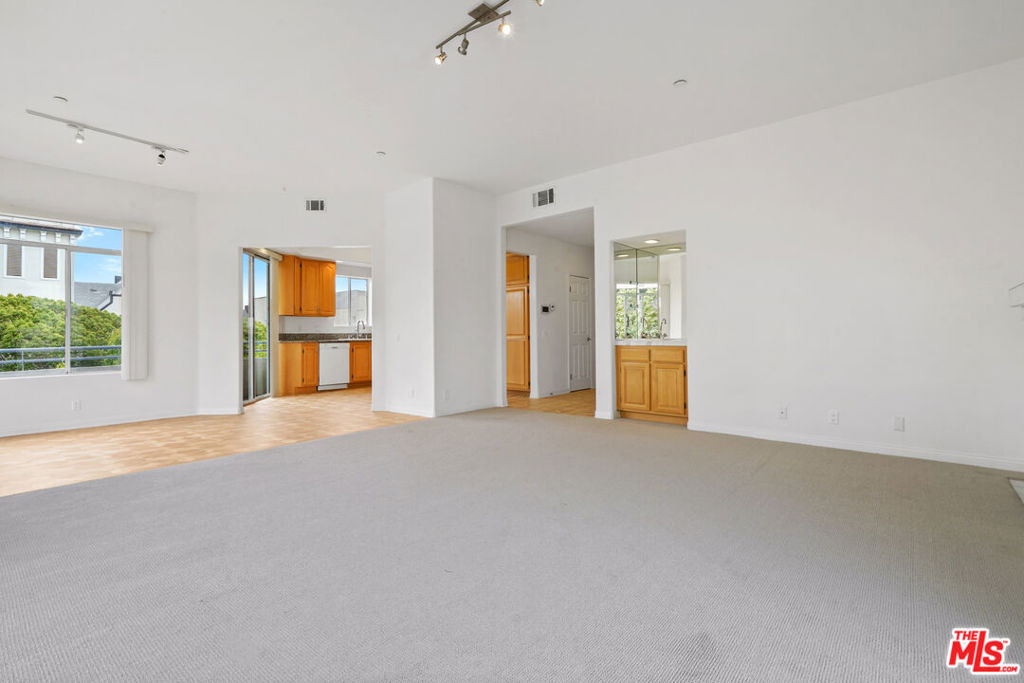 1325 Arizona Avenue - Photo 27