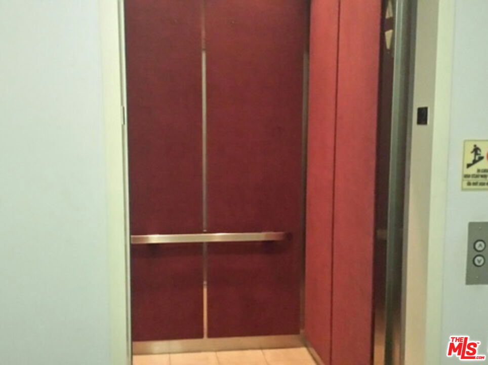 1325 Arizona Avenue - Photo 38