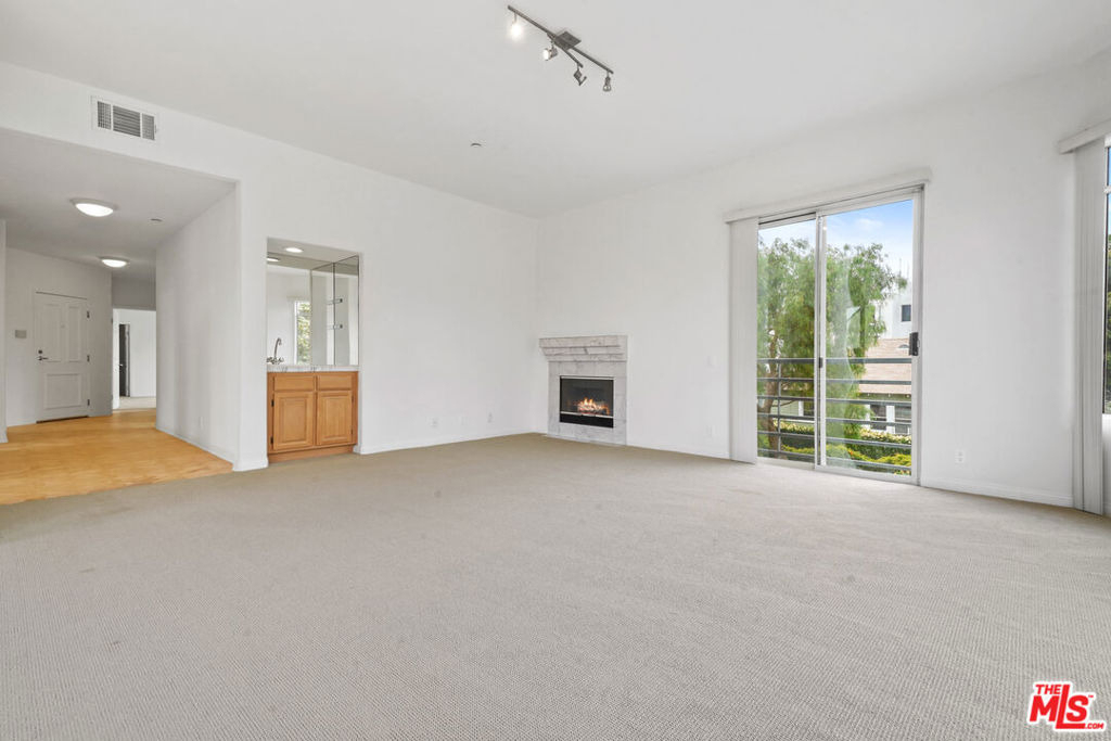 1325 Arizona Avenue - Photo 30