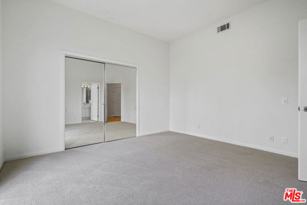 1325 Arizona Avenue - Photo 51