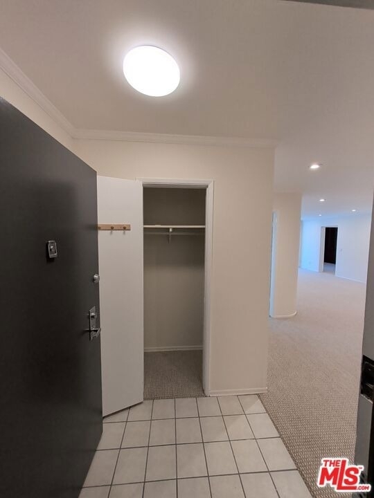 415 Montana Avenue - Photo 2