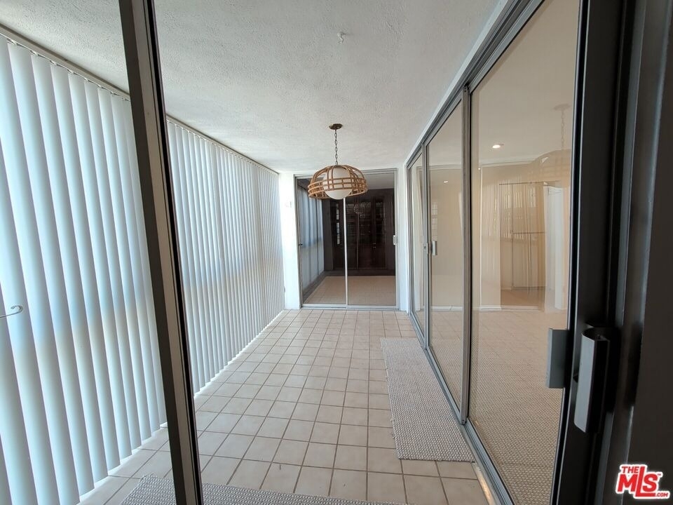 415 Montana Avenue - Photo 15