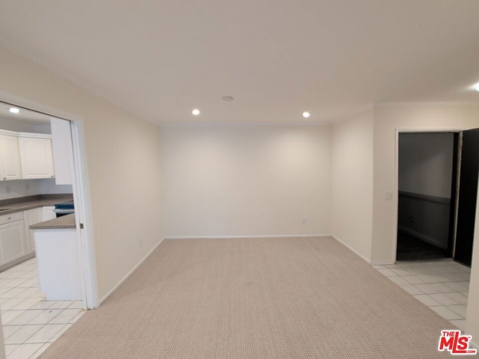 415 Montana Avenue - Photo 5