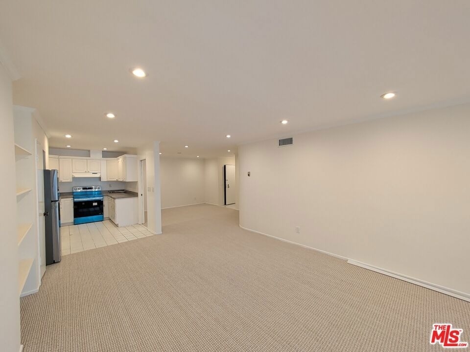 415 Montana Avenue - Photo 31