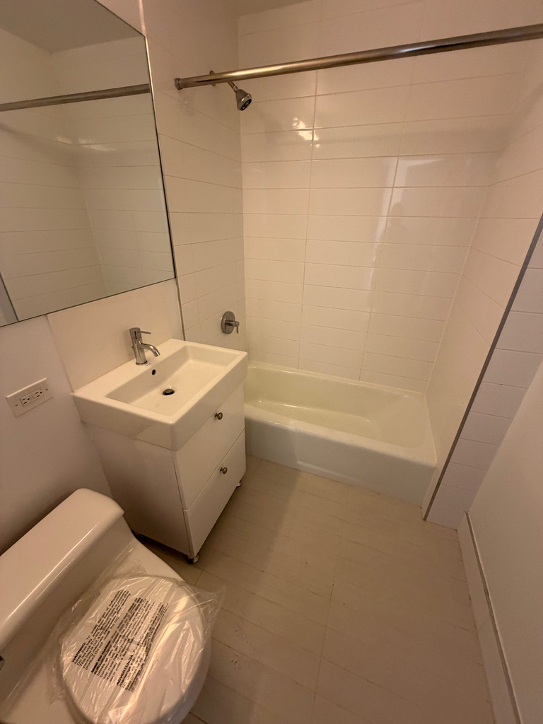West 48th Street - Photo 7