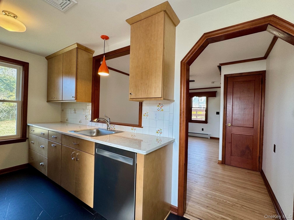 34 Union Avenue - Photo 2