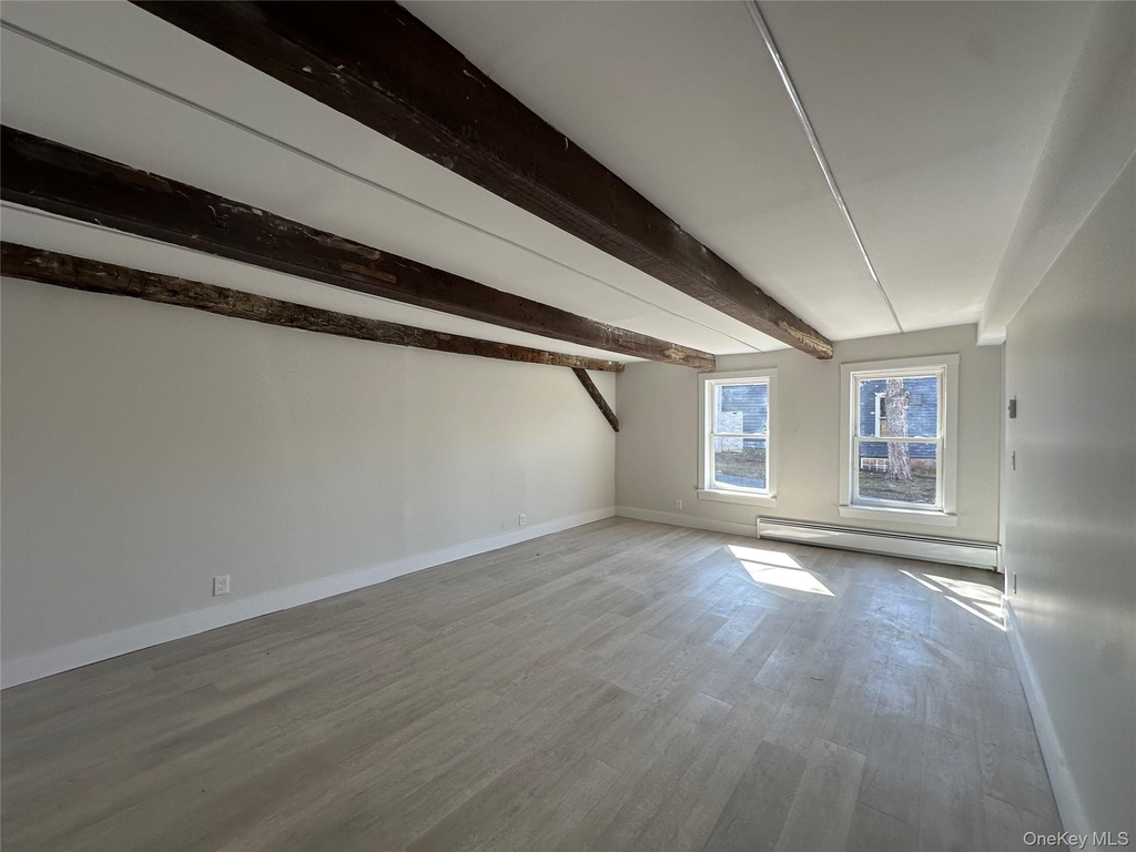 1445 Burlingham Road - Photo 8