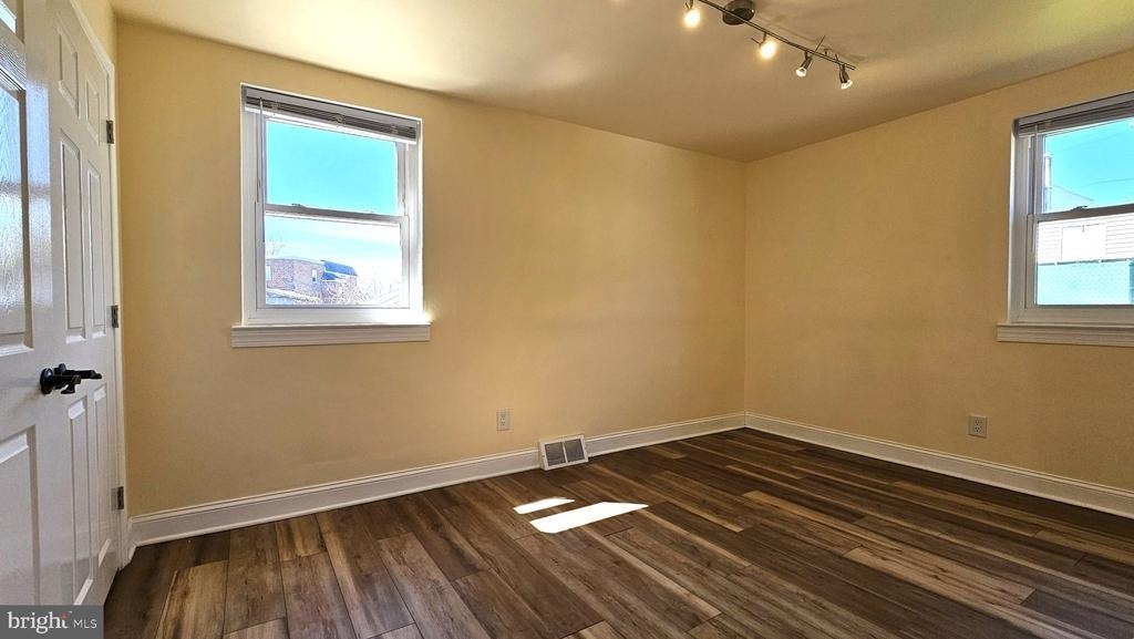 2806 Ryerson Place - Photo 11