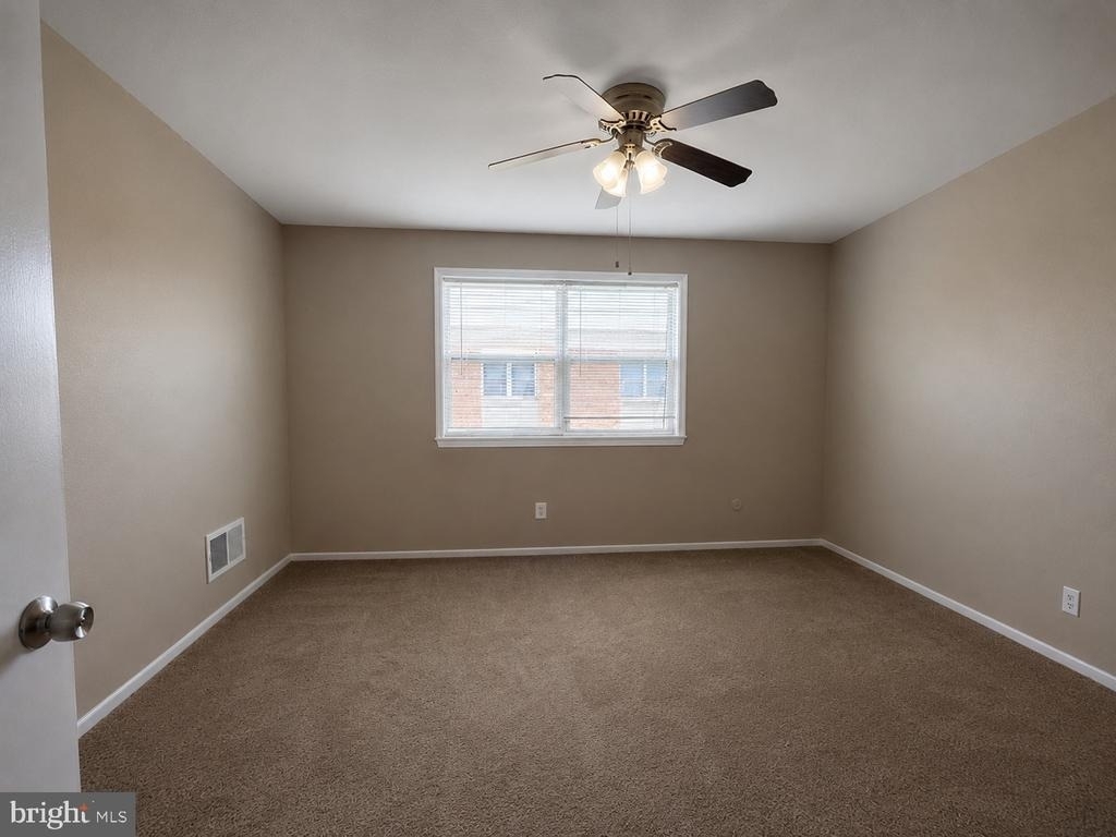 13 Florence Tollgate - Photo 13
