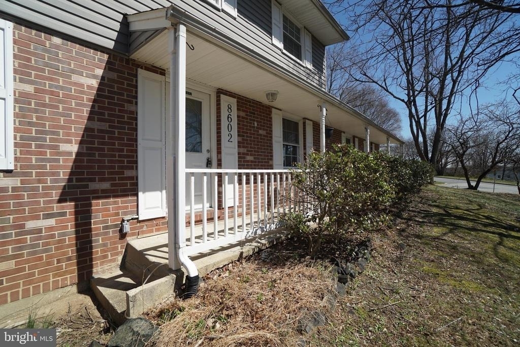 8602 Chapel View Road - Photo 33