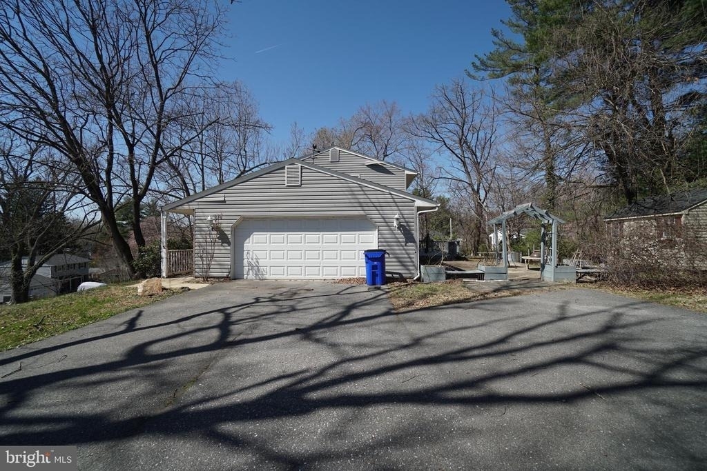 8602 Chapel View Road - Photo 31