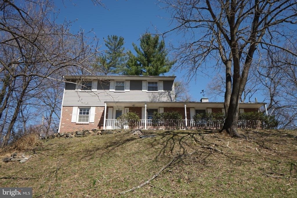 8602 Chapel View Road - Photo 0