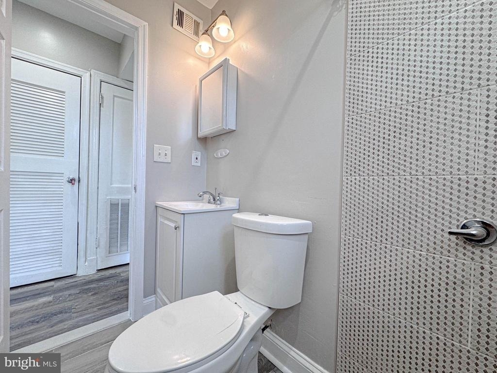 4630 Hillside Road Se - Photo 3