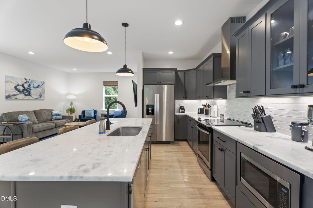 1700 Evergreen Avenue - Photo 3