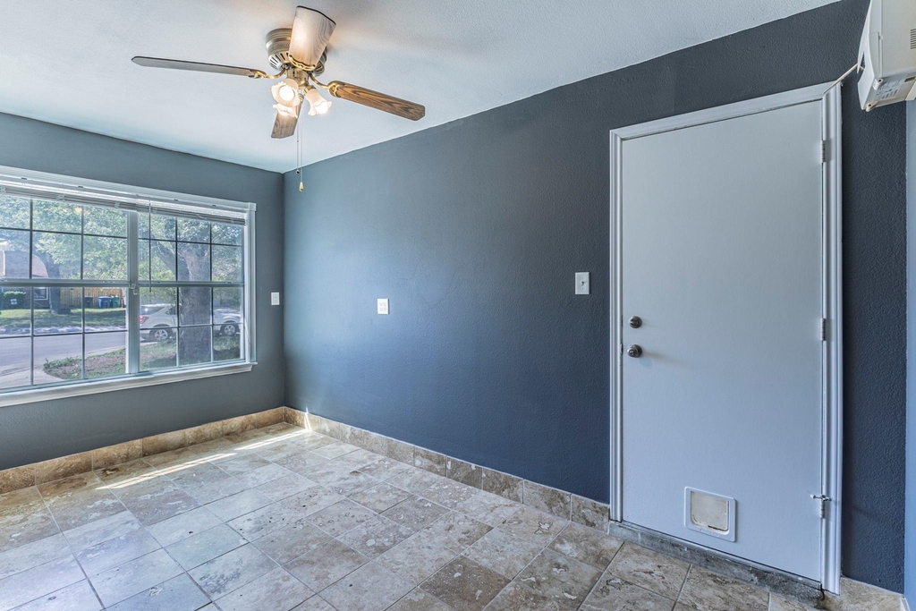 9411 Valley Moss - Photo 15
