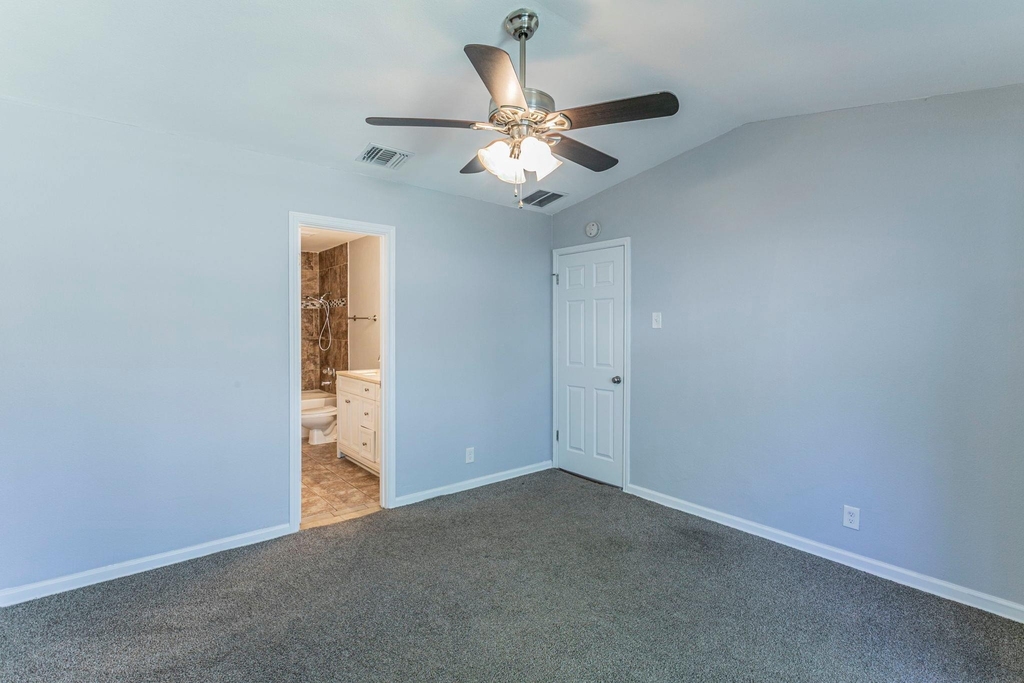 9411 Valley Moss - Photo 9