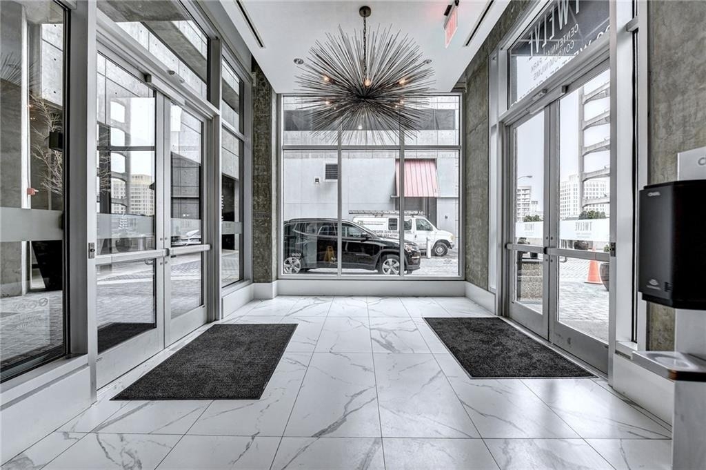 400 W Peachtree Street Nw - Photo 3