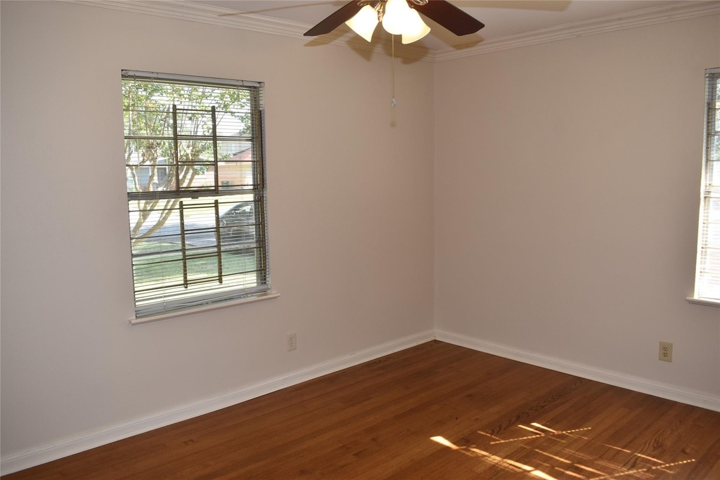 5911 Hornwood Drive - Photo 7