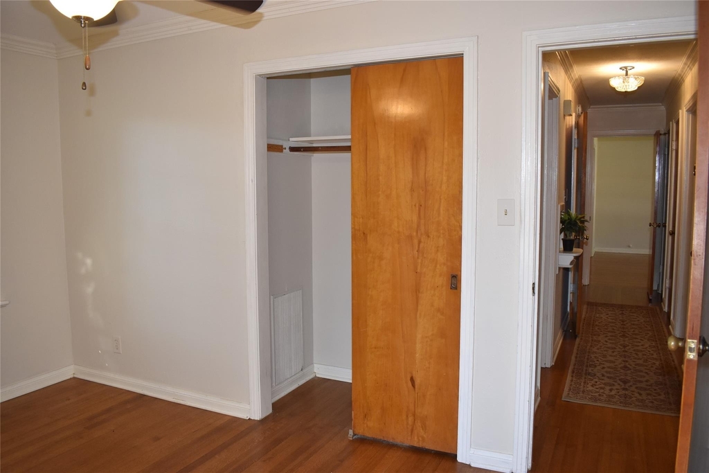 5911 Hornwood Drive - Photo 10