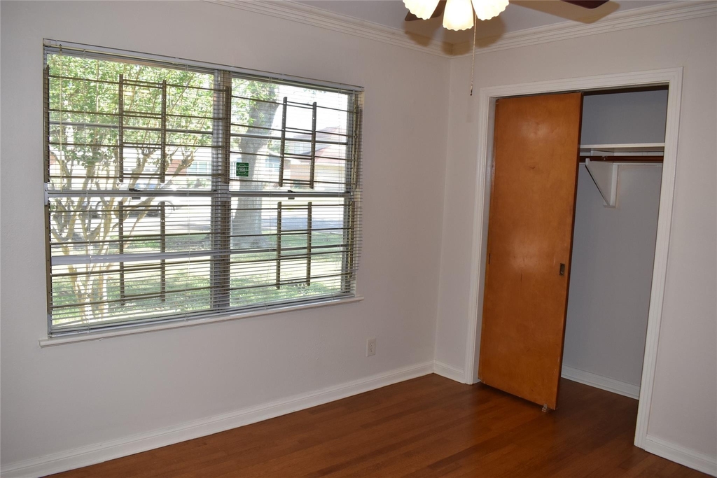 5911 Hornwood Drive - Photo 6