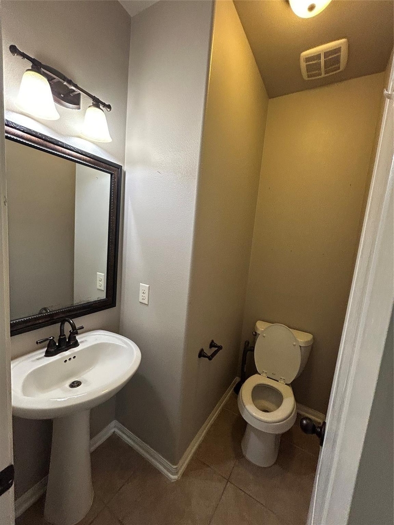 7936 Lake Commons Drive - Photo 18