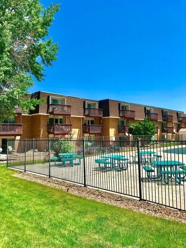 11051 W 63rd Pl - Photo 1