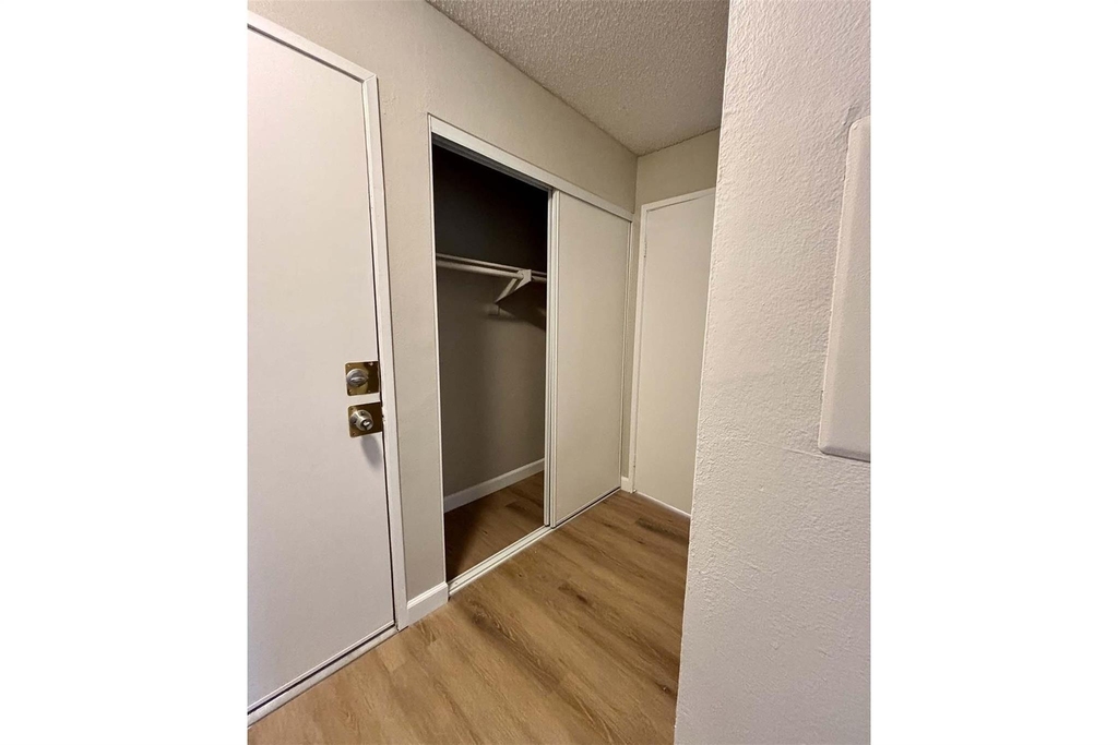 2701 Randolph St - Photo 5