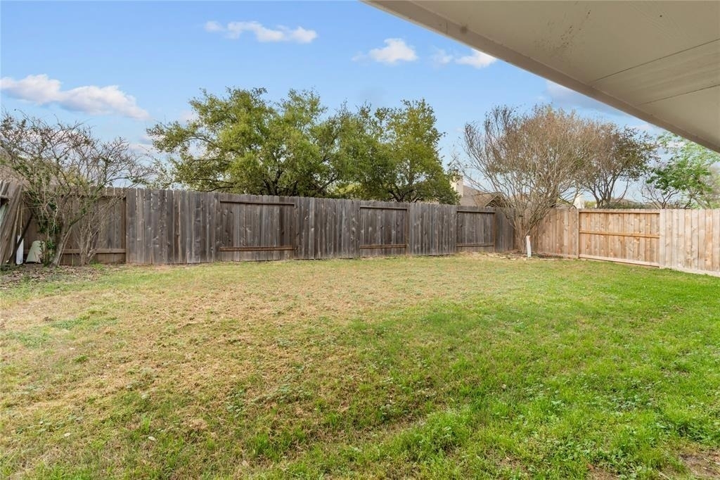 15323 Redbud Berry Way - Photo 21