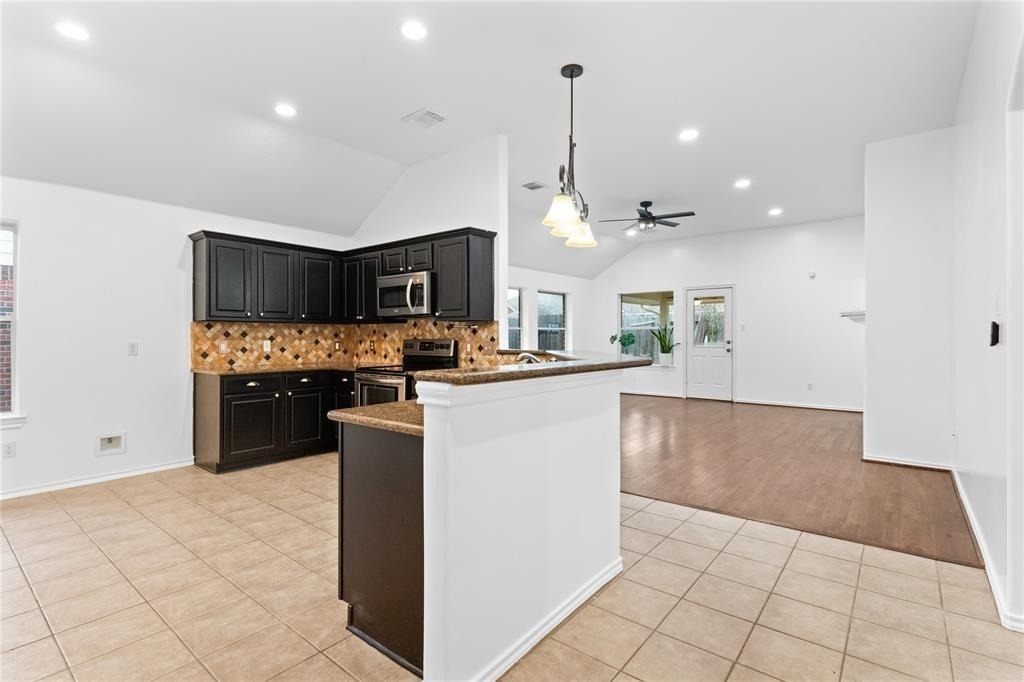 15323 Redbud Berry Way - Photo 10