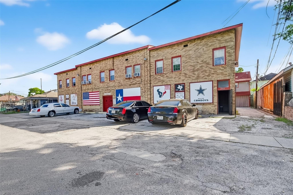 2316 Freeman Street - Photo 2