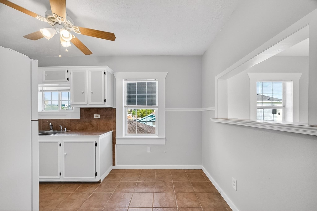 2316 Freeman Street - Photo 9