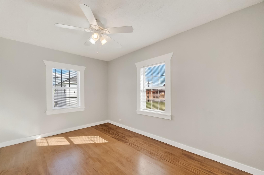 2316 Freeman Street - Photo 8
