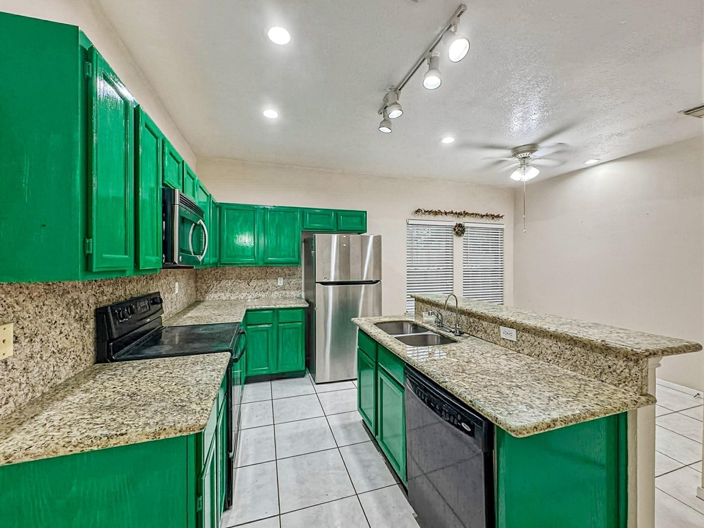 13607 Sable Lane - Photo 8