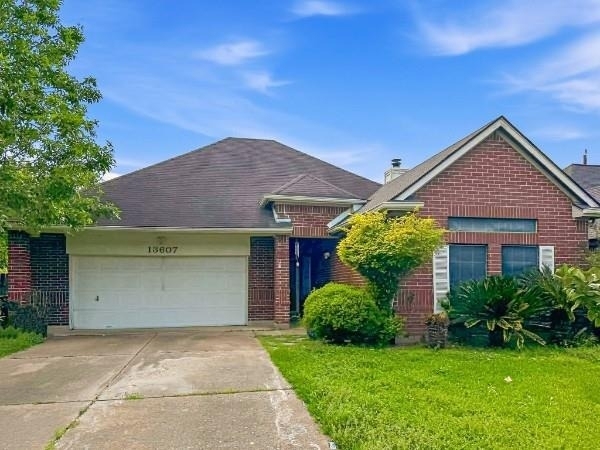 13607 Sable Lane - Photo 0