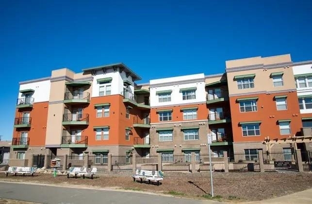 25 Harbour Wy - Photo 0