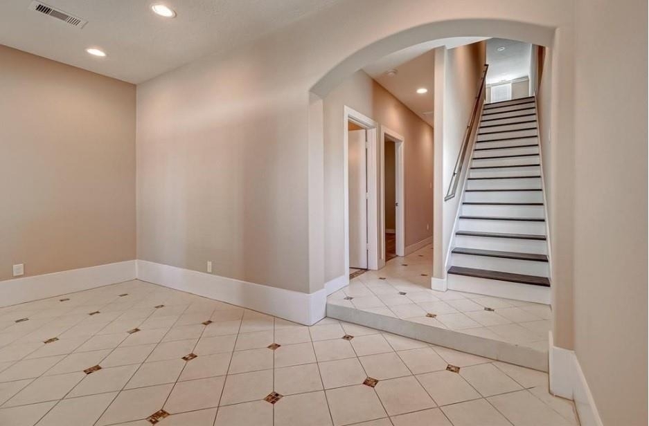 1215 Wentworth Street - Photo 3