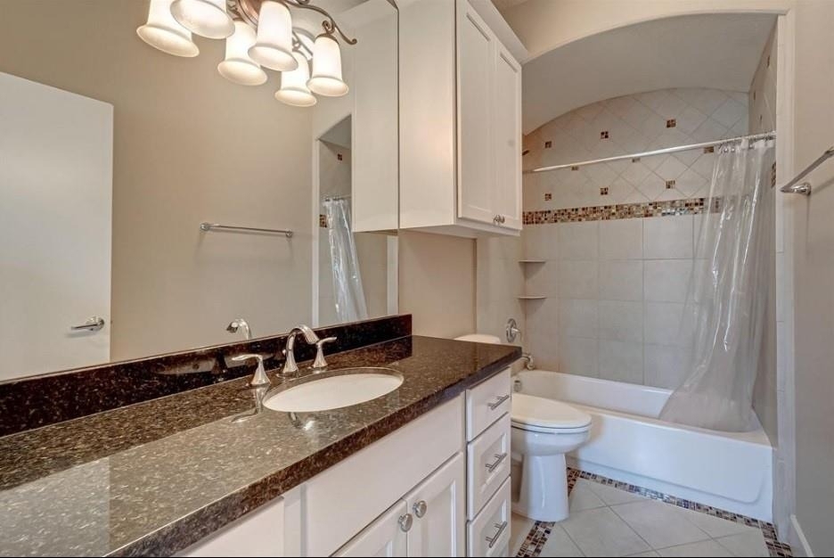 1215 Wentworth Street - Photo 5