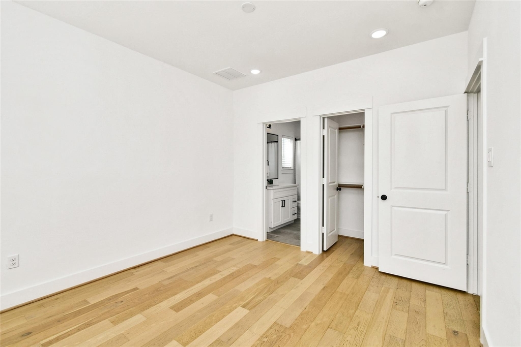 208 N York Street - Photo 25