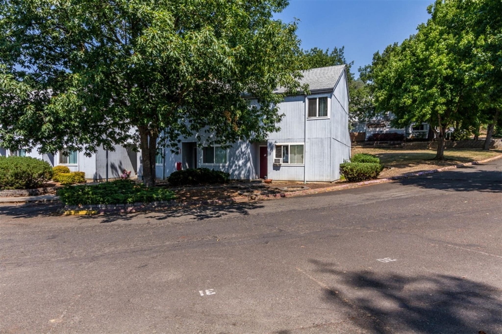 721 Se Meadowlark St - Photo 6