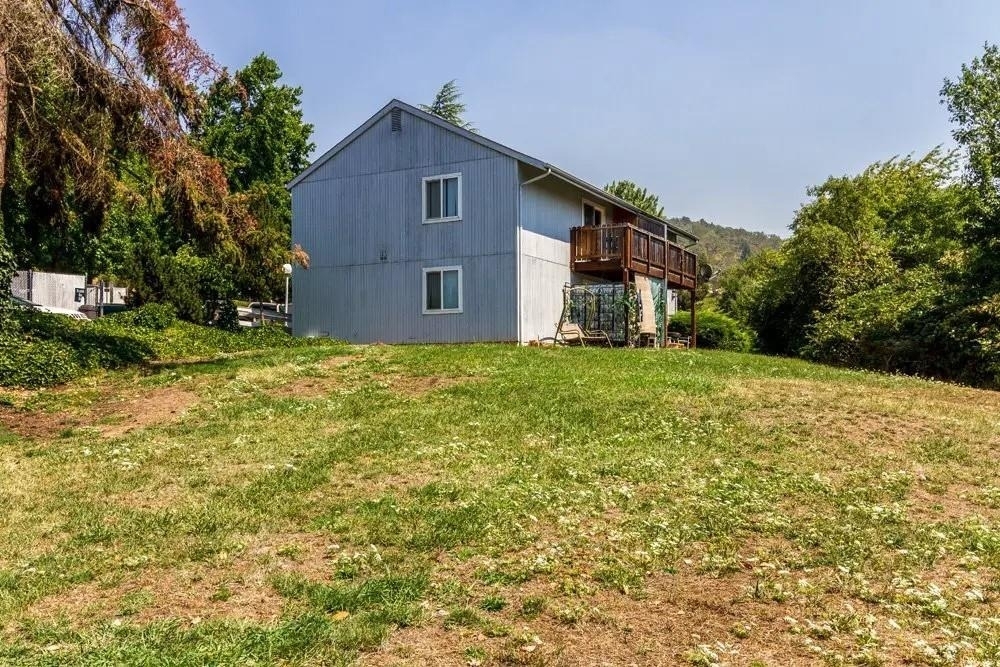 721 Se Meadowlark St - Photo 0