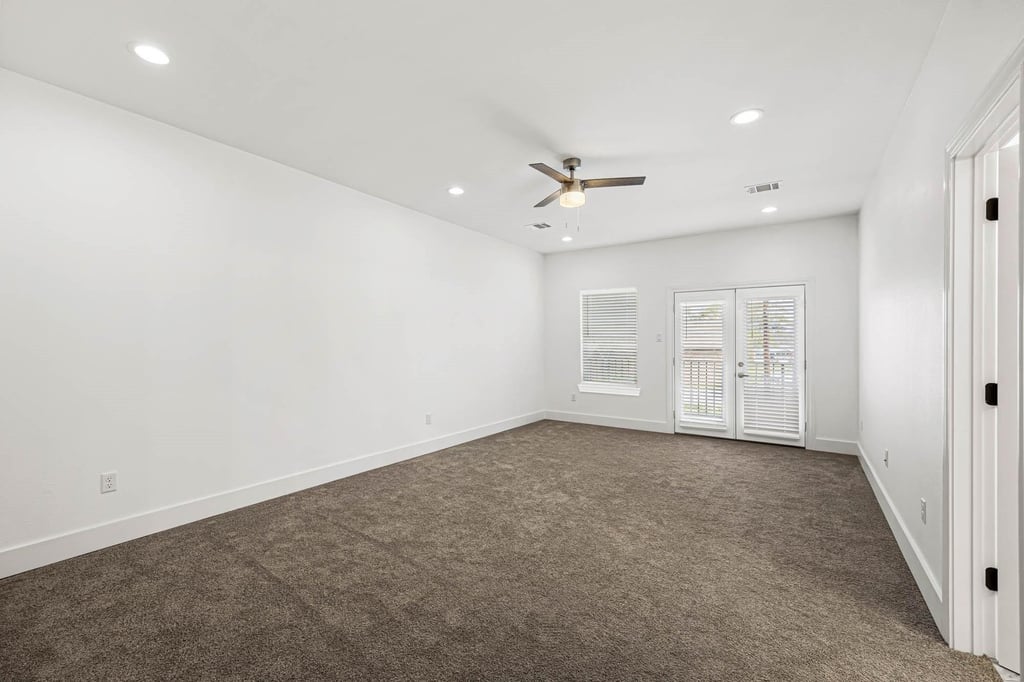 4512 Noble Street - Photo 10