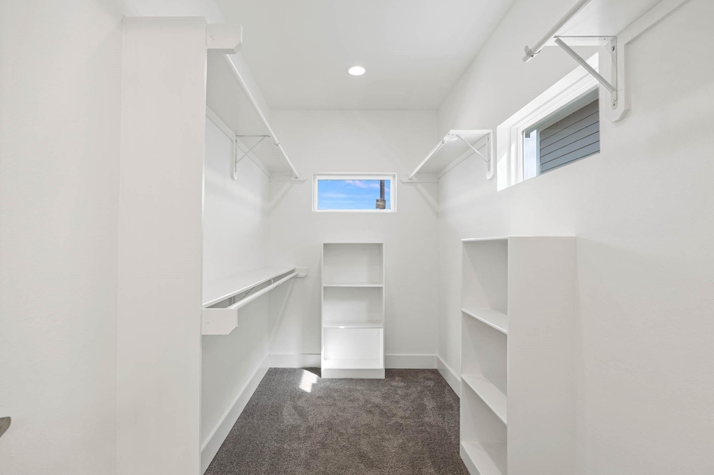 4512 Noble Street - Photo 12