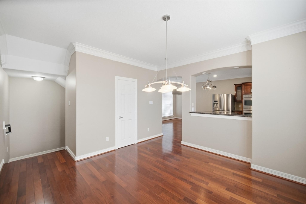 1316 Cleburne Street - Photo 8