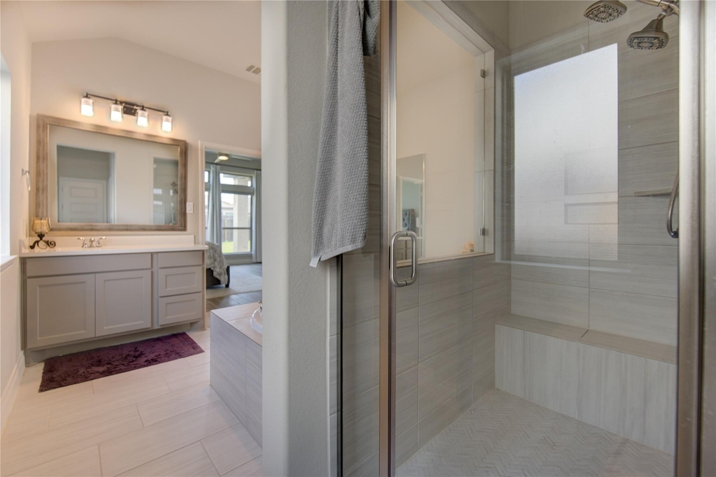 1930 Creekwood Cove - Photo 30