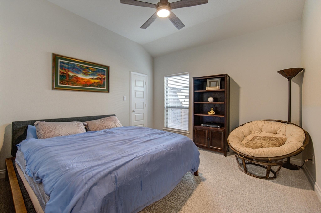 1930 Creekwood Cove - Photo 33