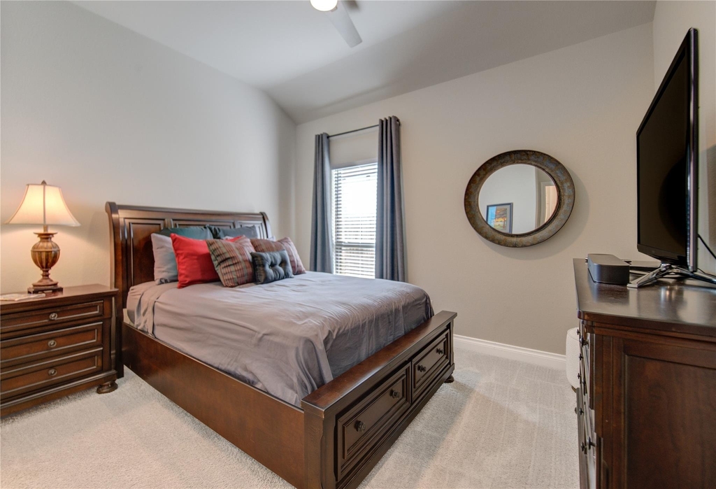 1930 Creekwood Cove - Photo 35