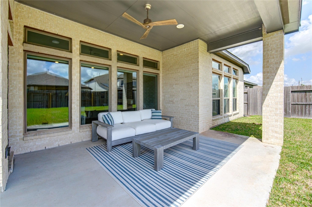 1930 Creekwood Cove - Photo 38