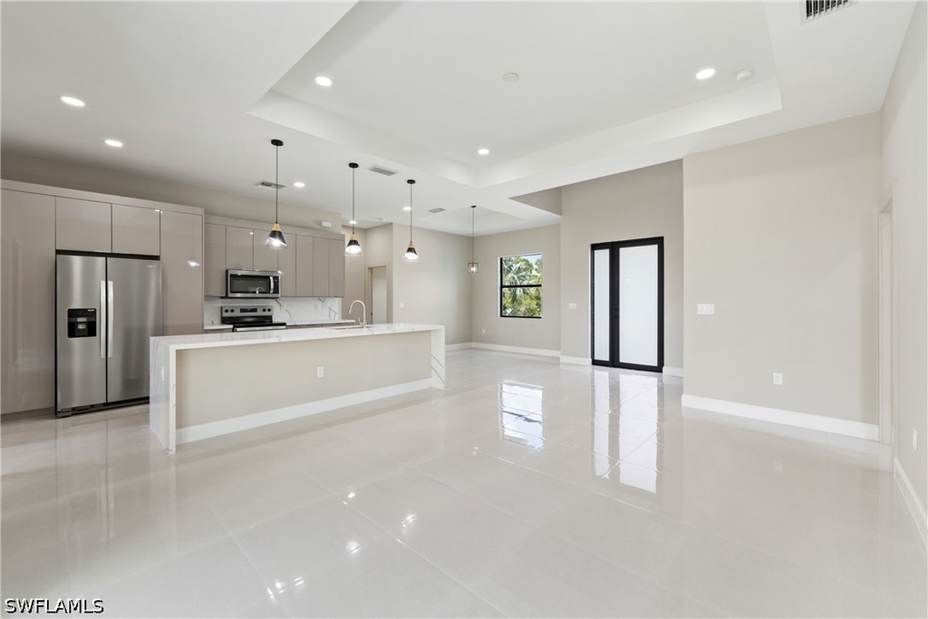 2903 37th Street W - Photo 6
